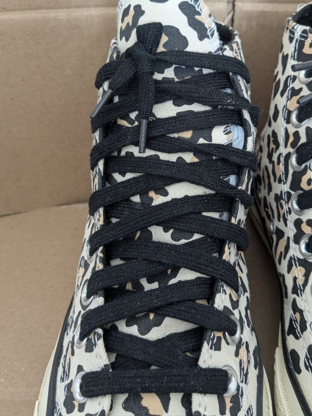 Jaguar Leopard Pattern Converse Chuck Taylor High Top Shoes Unisex Sz M9.5,W7.5 - Picture 7 of 15